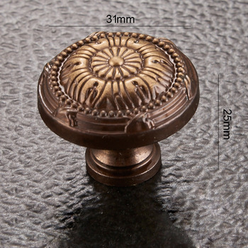 Door Knobs Carved Bronze/ Antique Brass Vintage Cabinet