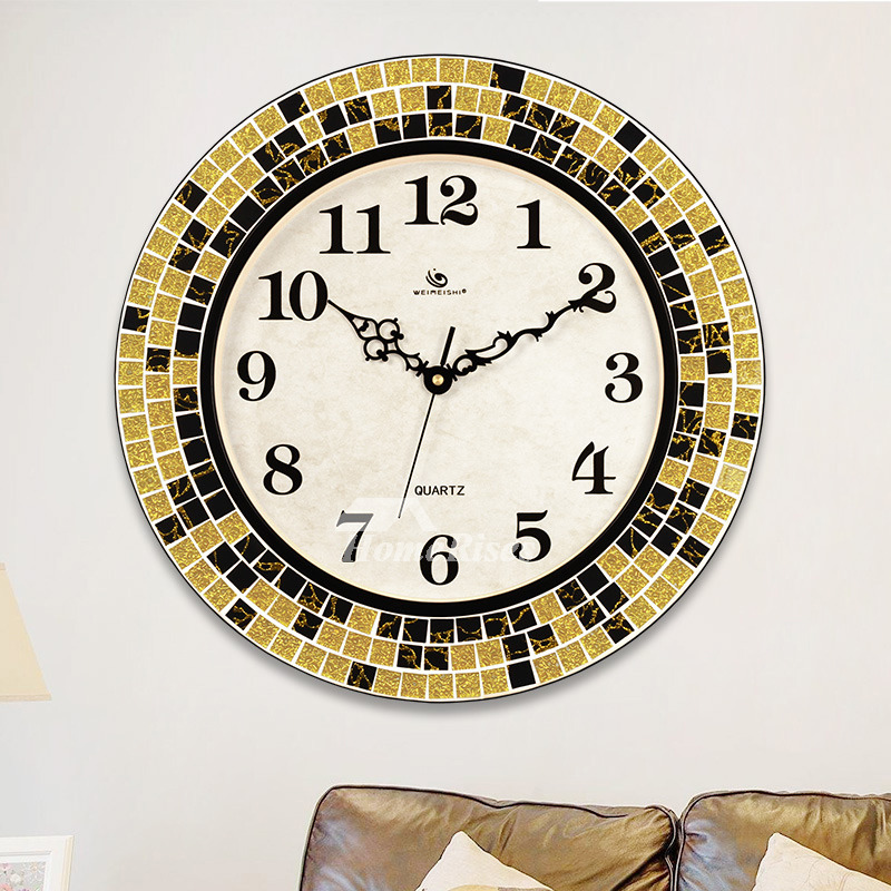 Unusual Clocks Around The World GuriaCriativa